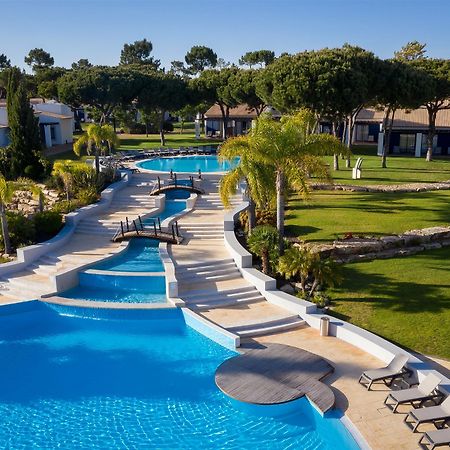 Pestana Vila Sol - Vilamoura Premium Golf Resort Dış mekan fotoğraf The resort's swimming pool