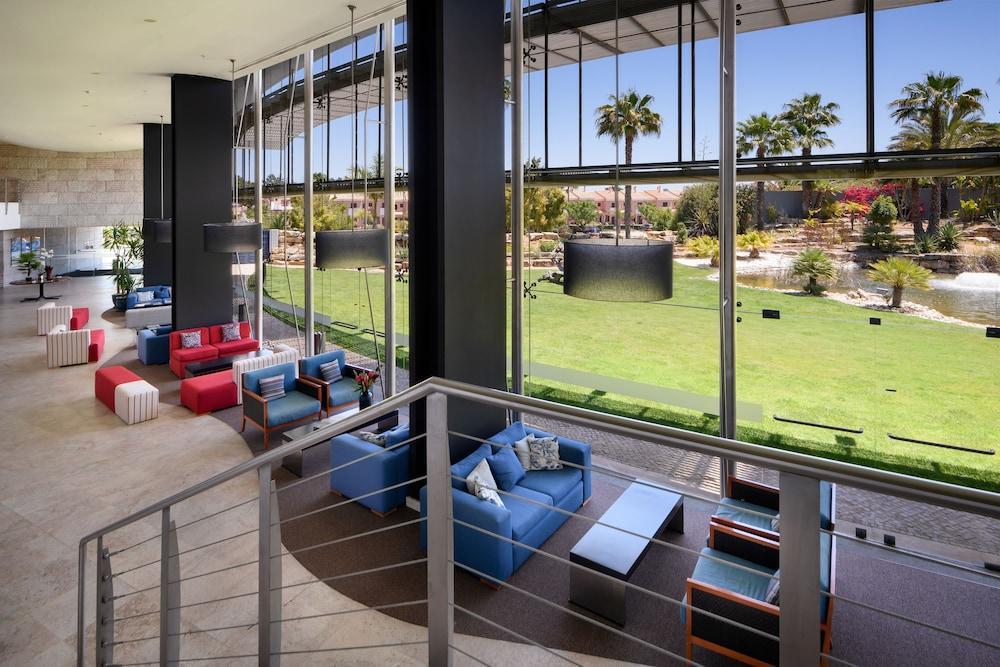 Pestana Vila Sol - Vilamoura Premium Golf Resort Dış mekan fotoğraf The lobby of the Westin Mission Hills Resort & Golf Club