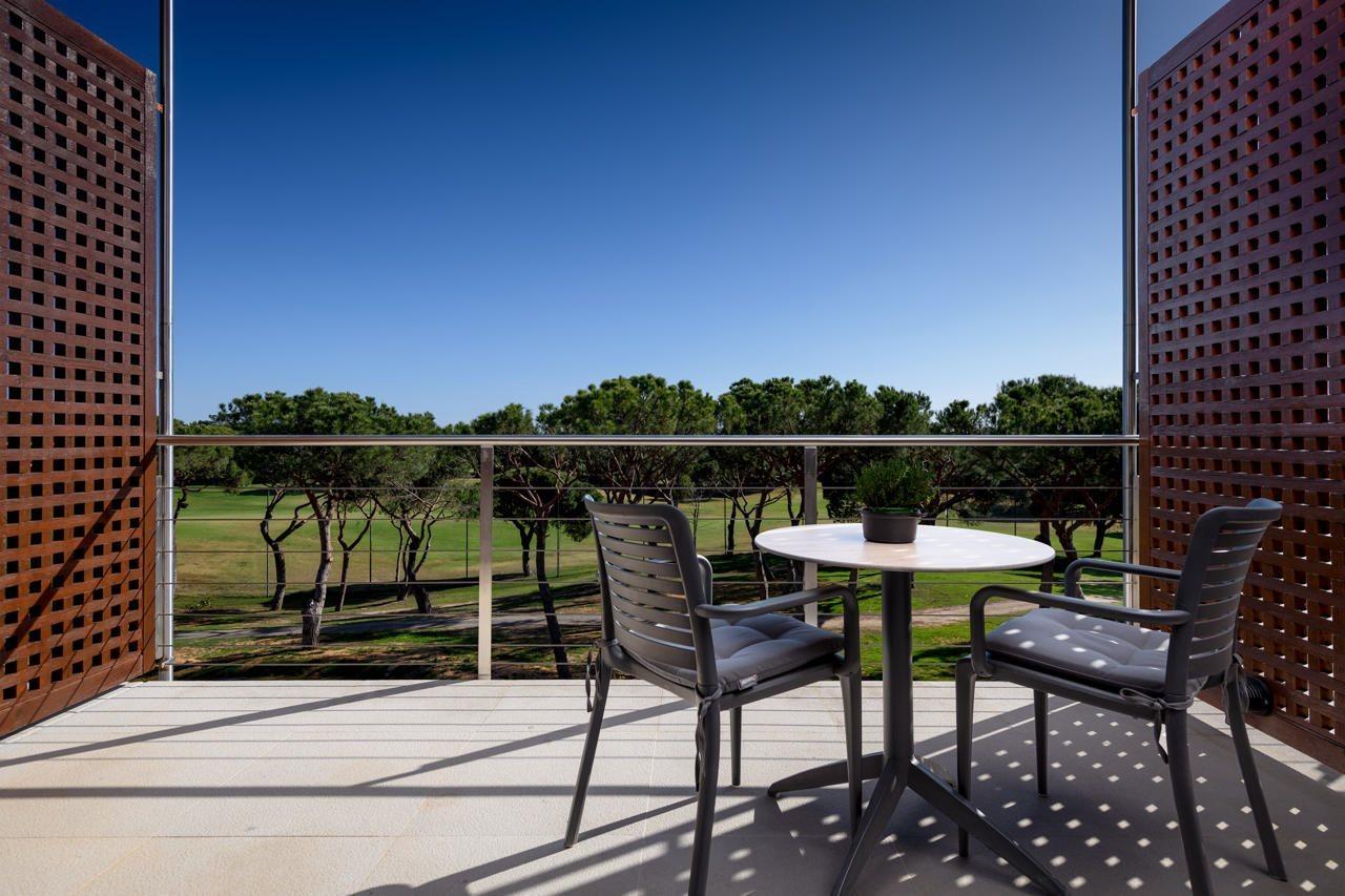 Pestana Vila Sol - Vilamoura Premium Golf Resort Dış mekan fotoğraf A view of the golf course from the hotel