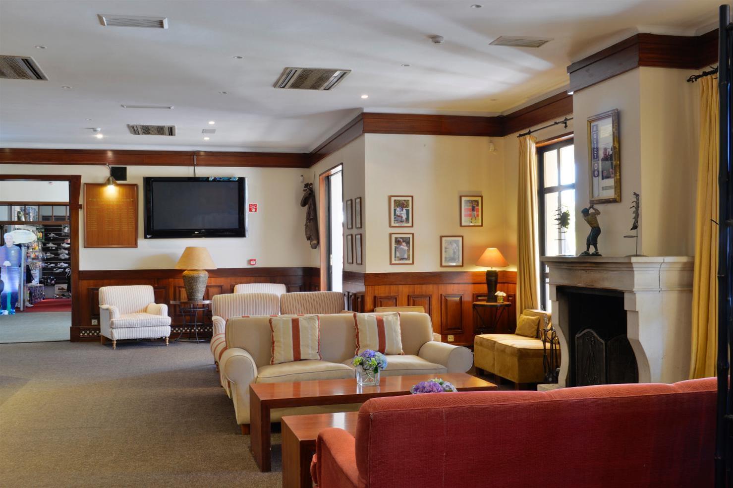 Pestana Vila Sol - Vilamoura Premium Golf Resort Dış mekan fotoğraf The lobby of the Inn at the Opera