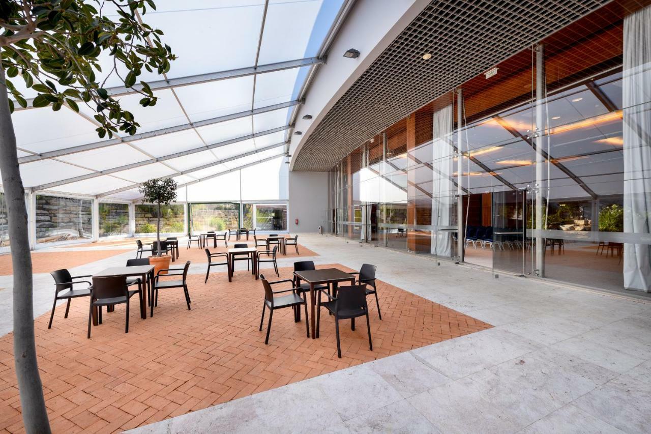 Pestana Vila Sol - Vilamoura Premium Golf Resort Dış mekan fotoğraf Interior of the library