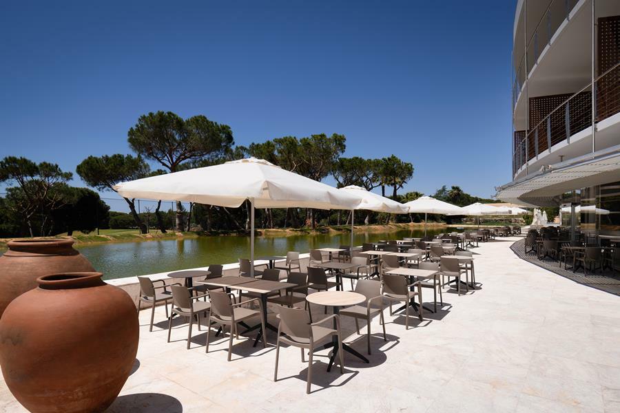 Pestana Vila Sol - Vilamoura Premium Golf Resort Dış mekan fotoğraf The hotel's restaurant